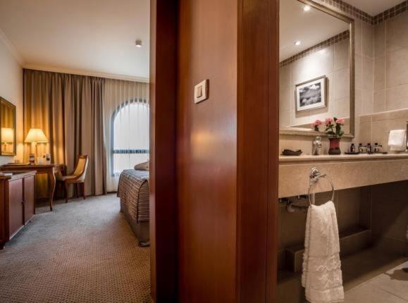 The Scots Hotel Tiberias Bagian luar foto